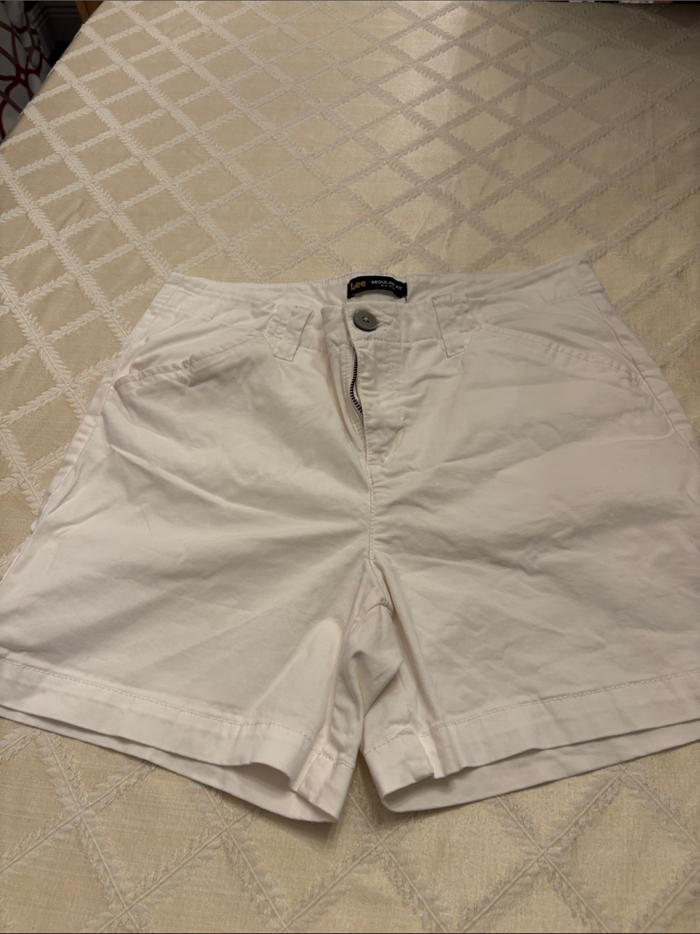 Lee Regular Fit Mid Rise White Twill Shorts